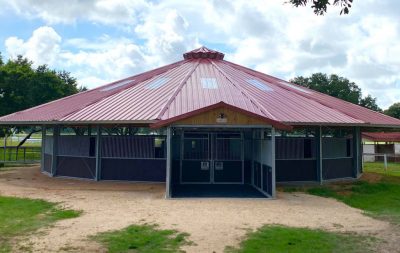 A round covered building for horses